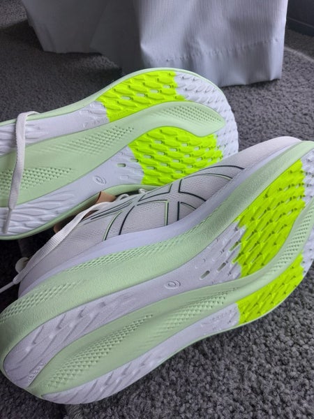 Asics Glideride Max New with tags RRP$300 Carousel 3