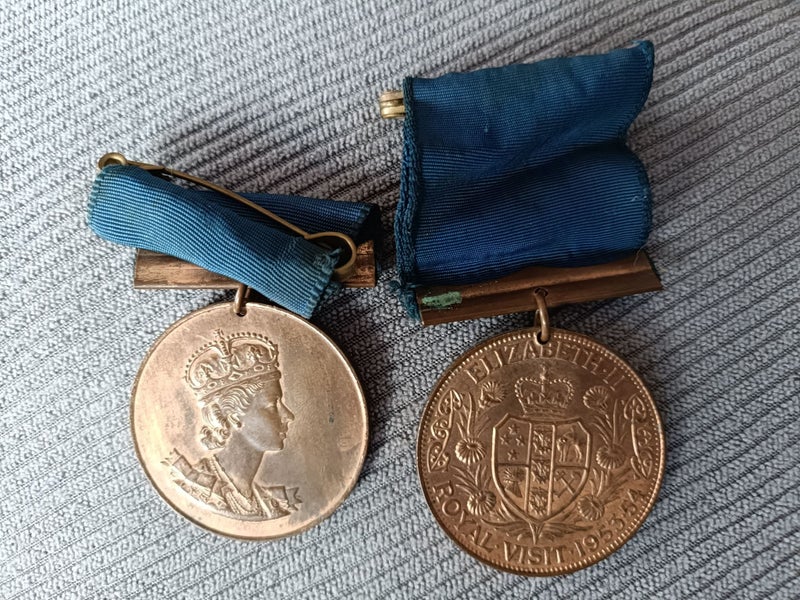MEDAL: Royal Visit 1953-1954 Elizabeth II Carousel 2