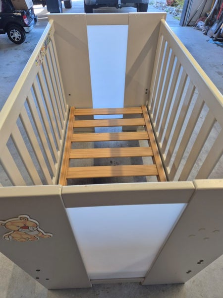 Genesis Furniture Tasman Cot Carousel 5