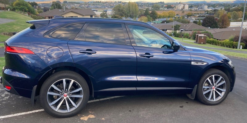 2017 Jaguar F-PACE 30D R-Sport63744253709569113