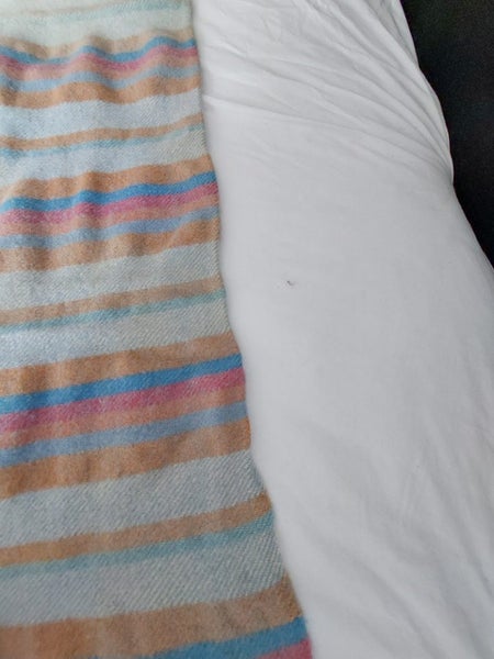 Retro / Vintage Woollen blanket in beautiful colours Carousel 1