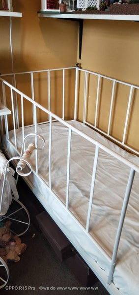 Antique cot for display Carousel 2
