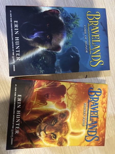 Bravelands book 1 & 2 Carousel 1