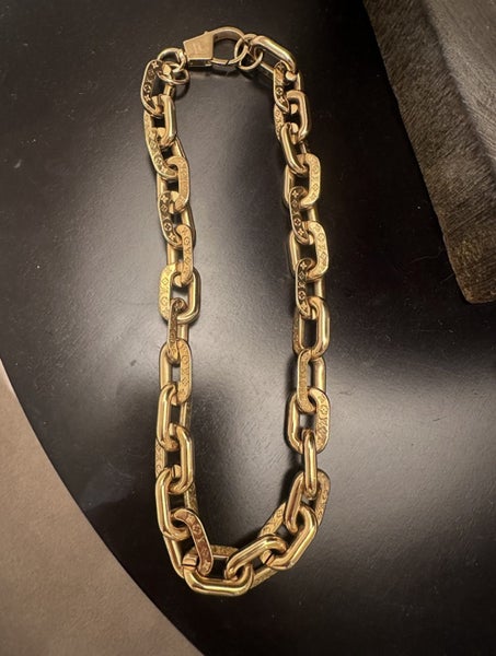 Gold Chunky Necklace Carousel 1