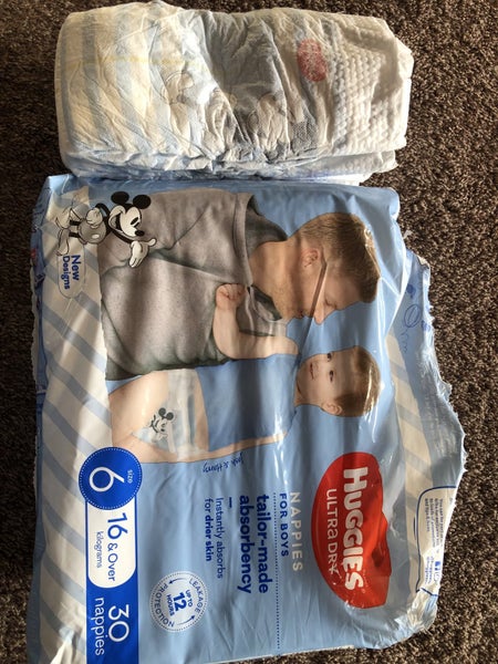 Huggies Boys Nappies size 6 30pack Carousel 1