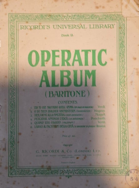 OPERATIC ALBUM, WORDS PLUS THE MUSIC NOTES Carousel 1