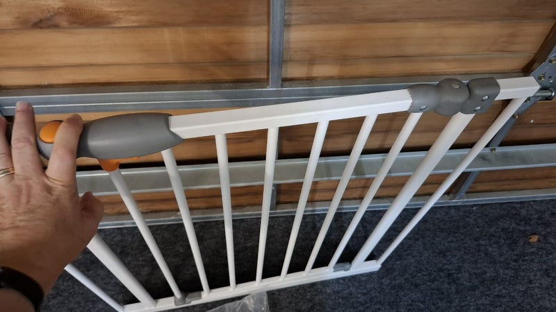 Toddler safety gate Carousel 3