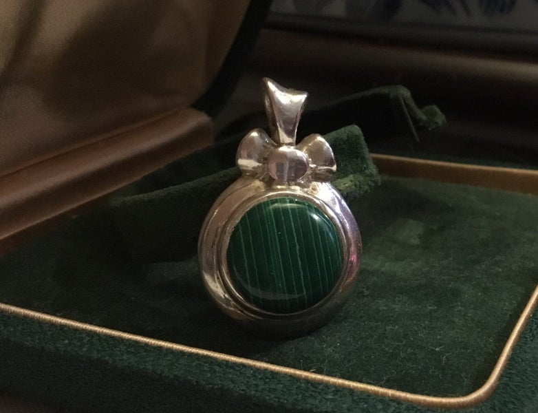 Sterling Silver & Malachite VINTAGE Pendant Carousel 2