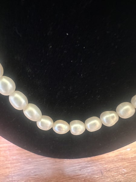 Genuine freshwater pearl necklace Carousel 2
