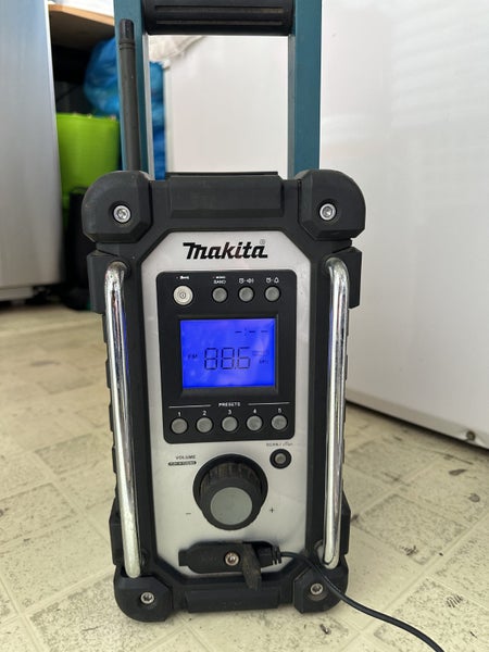 Makita Radio Carousel 2