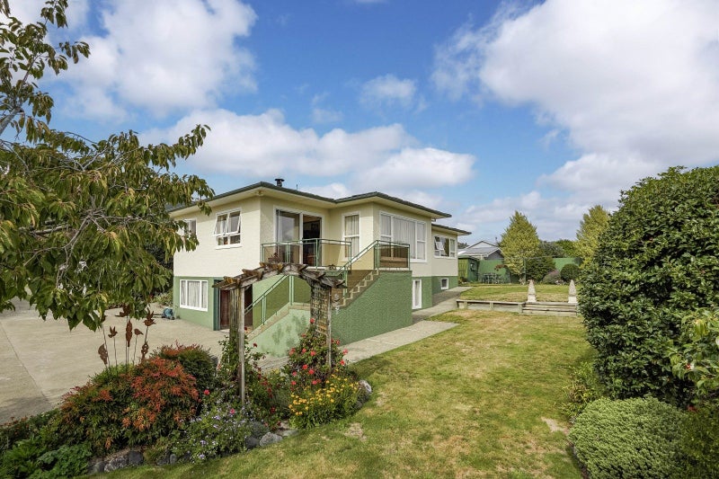 Image 1 of 25
