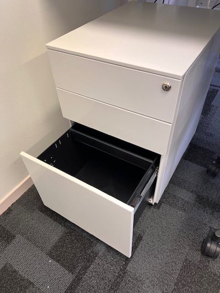 Mobile Desk Storage Carousel 3