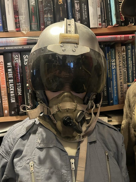 Early Canberra Jet Pilot MK1a helmet Carousel 1