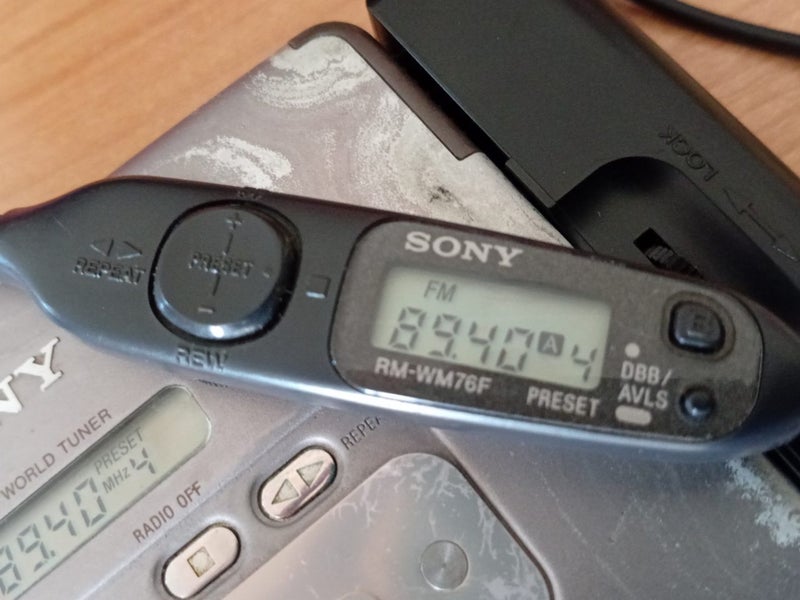 Sony walkman WM-FX811-Made in Japan Carousel 7