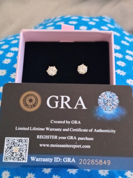 2ct each diamond total 4ct TDW earrings NEW** 1/4 price** Carousel 2