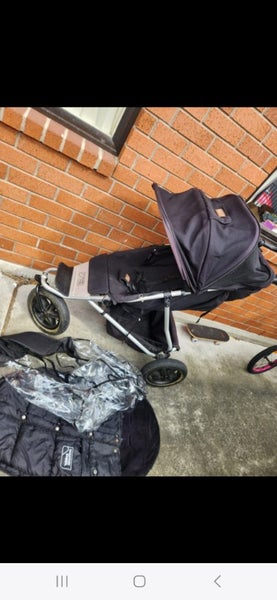 Mountain buggy one double pram Carousel 1