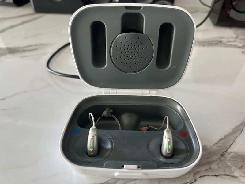 Amplifon hearing aids CROS(rechargeable) Carousel 1