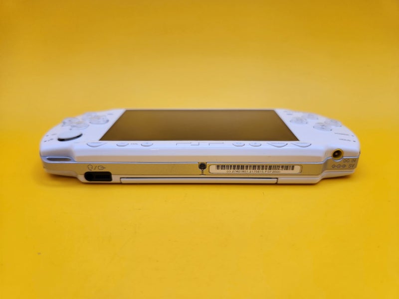 White - PSP 2000 Console Carousel 2