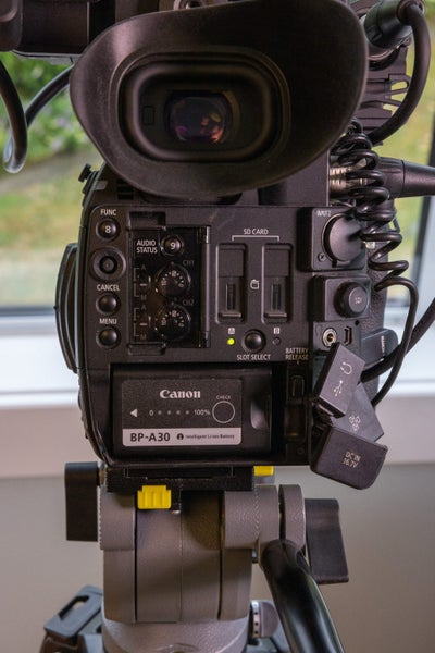 Canon EOS C200 Carousel 2