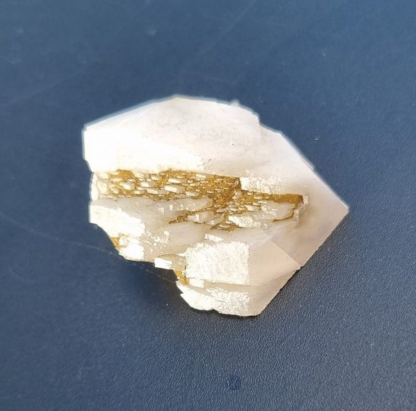 Calcite formation specimen - UV reactive Carousel 1