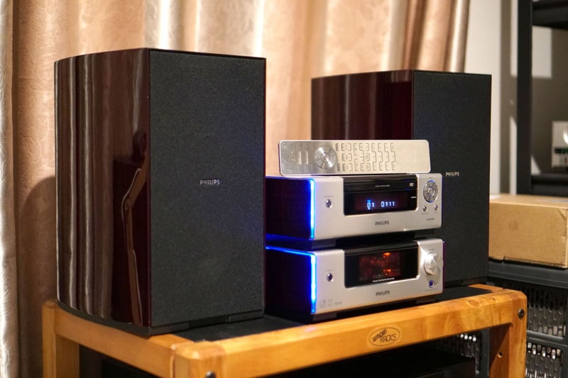 Philips MCD908 High-End Vacuum Tube Stereo System with CD/DVD & Remote Carousel 1