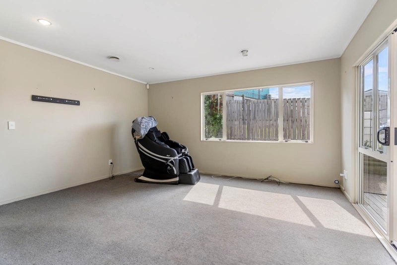 Image 3 of 19