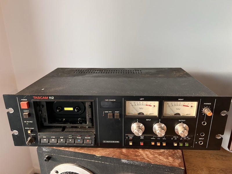 TASCAM 112 pro tape deck Carousel 1