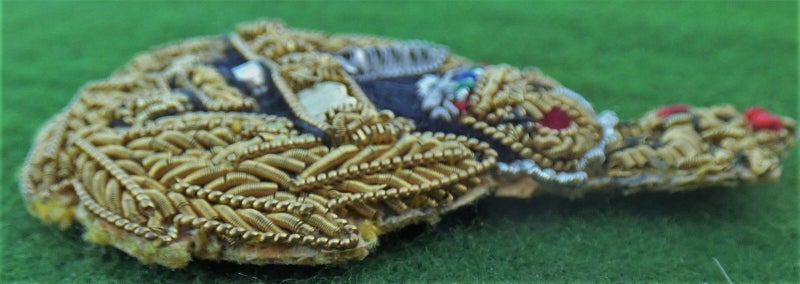 *REAL* GENERALs RANK Forage-Cap BERET Badge GENUINE Ex-NZ ARMY & 2 Buttons! Carousel 2