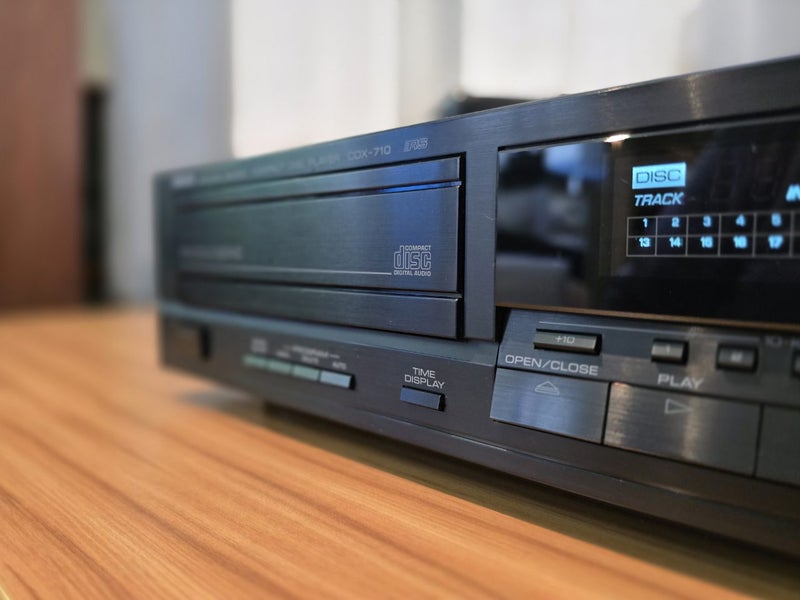 Yamaha CDX-710 + Remote Carousel 19