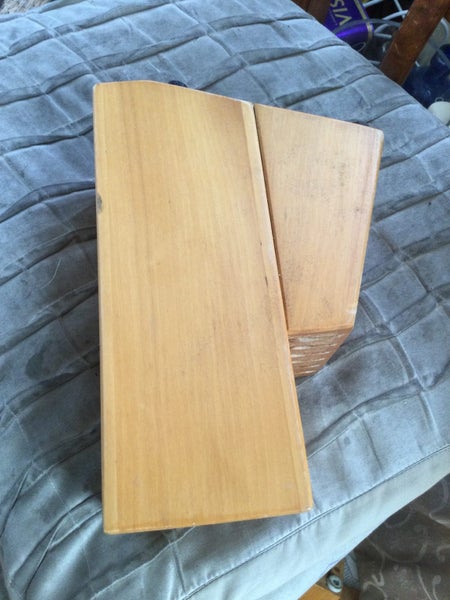 3 WOODEN KNIFE BLOCKS Carousel 12