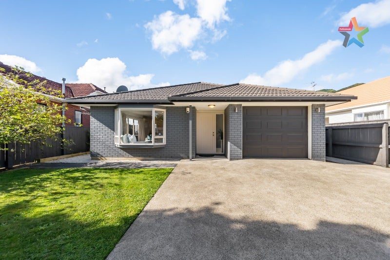 Image 1 of 20