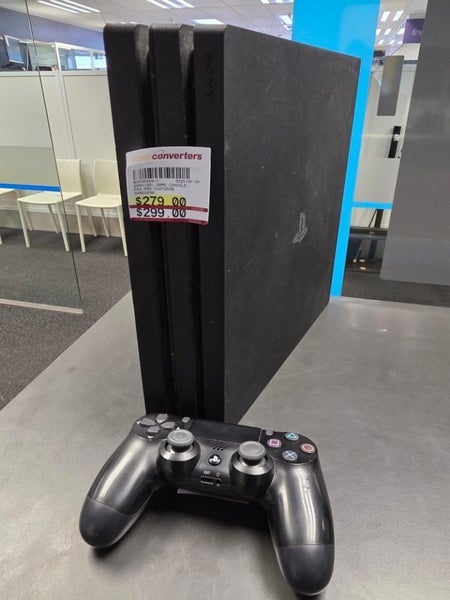 Sony PS4 Pro 1TB (*B3435056-1*) Carousel 1