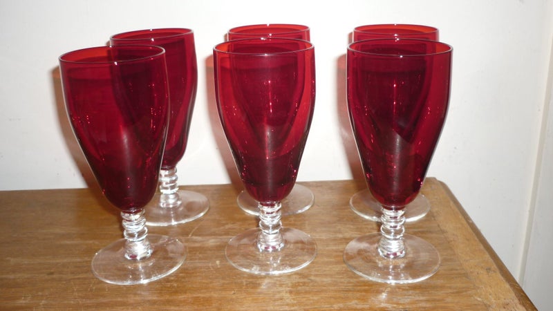 SET OF 6 DARK RED GLASSES Carousel 1