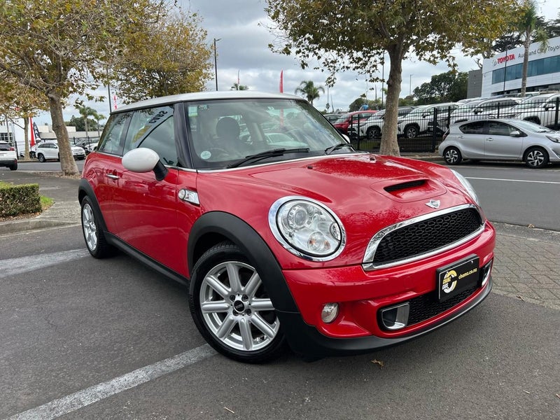 2013 MINI Cooper R5662864757117057112