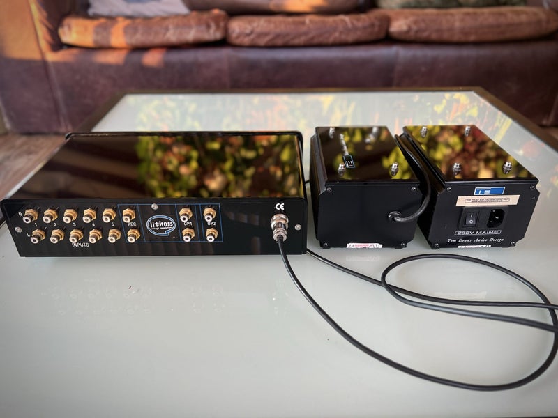 Tom Evans Vibe preamp Carousel 2