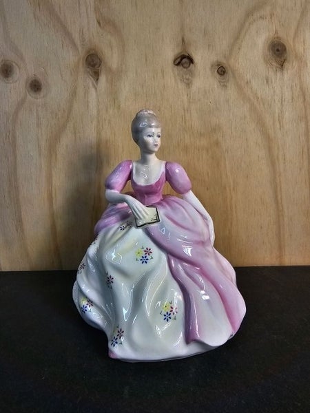 Coalport Hand Painted Fine China Figurine. Ladies of Fashion. 'Joy' (lot 1) Carousel 1