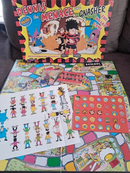 Beano Dennis the Menace Board Game Carousel 2