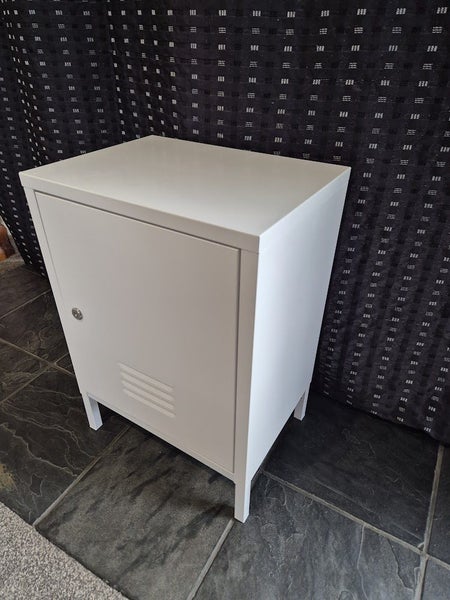 Cabinet Carousel 2