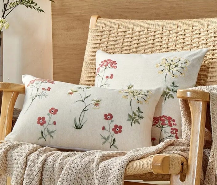 2pcs Flower Four Seasons Embroidery Cushion Cover Set. Carousel 1
