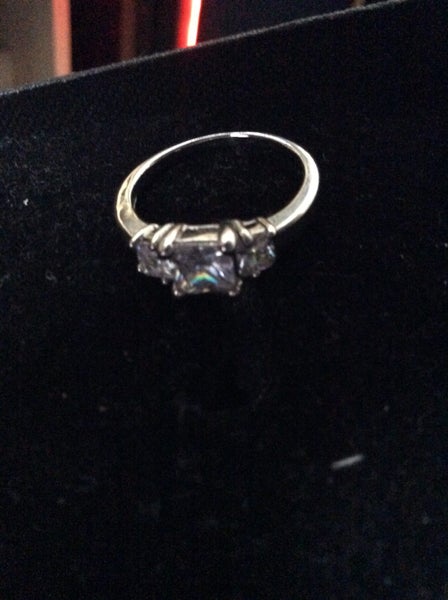 diamond simulant ring l size Carousel 2