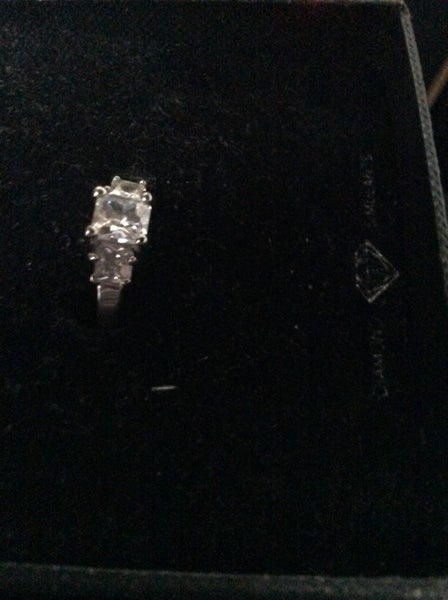 diamond simulant ring l size Carousel 4