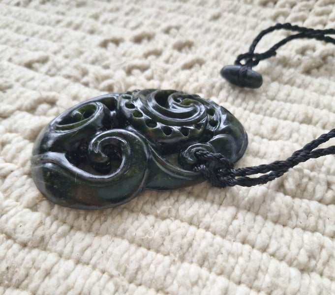 Pounamu necklace Carousel 2