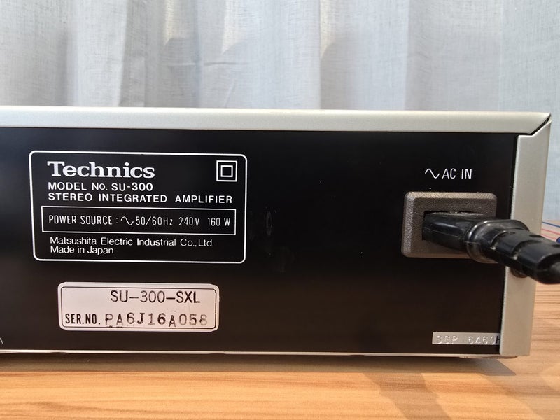 Technics SU-300 Stereo Integrated Amplifier Carousel 10