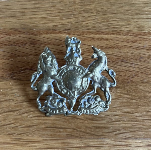 Original Cap Badge General Service Corps Beret or RSM Rank Badge Carousel 1