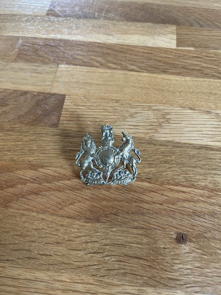 Original Cap Badge General Service Corps Beret or RSM Rank Badge Carousel 2