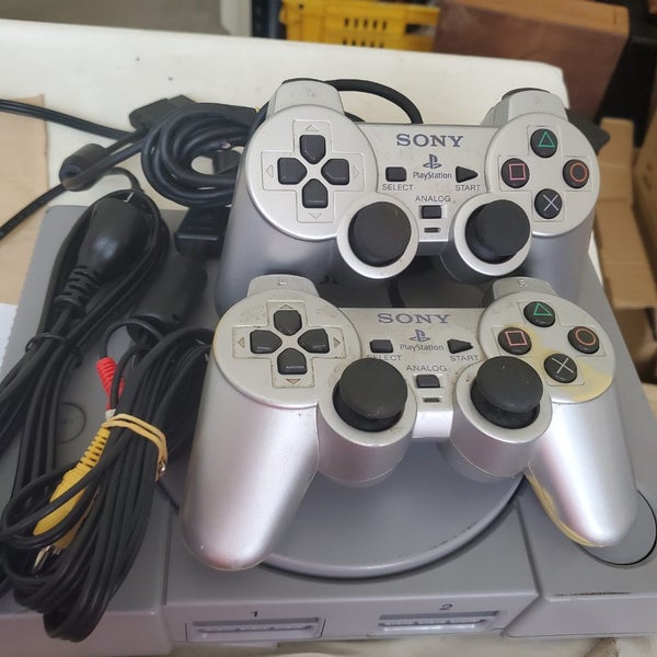 SONY PLAYSTATION 1& 2 CONTROLLER Carousel 1