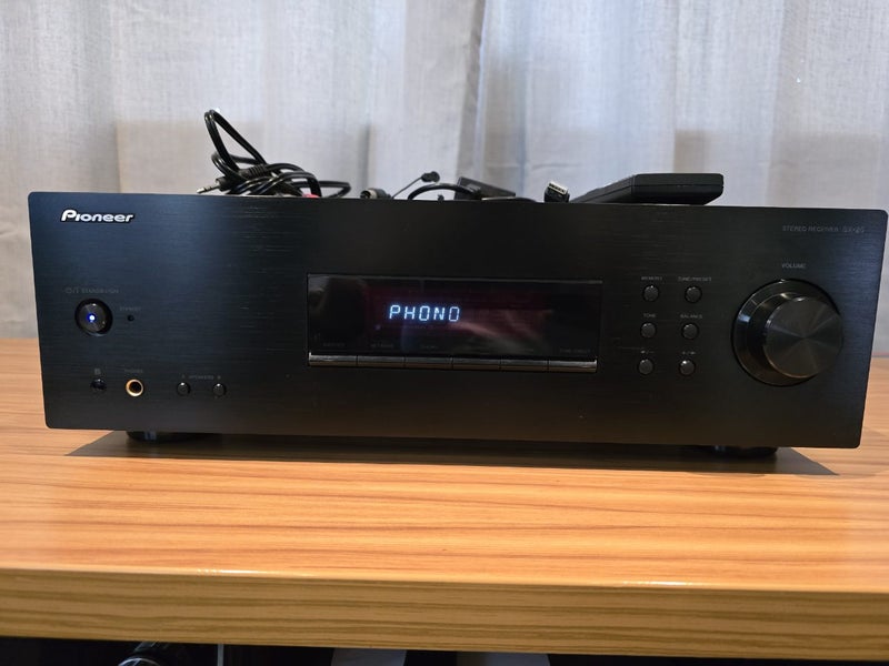 Pioneer SX-20 Receiver + Bluetooth & Phono Carousel 2