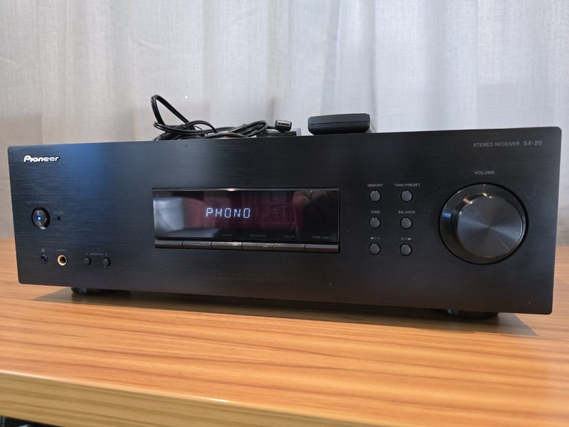 Pioneer SX-20 Receiver + Bluetooth & Phono Carousel 17