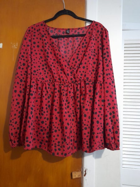 bulk lot of womens plus size clothes 18-22 and shoes size 7 Carousel 2