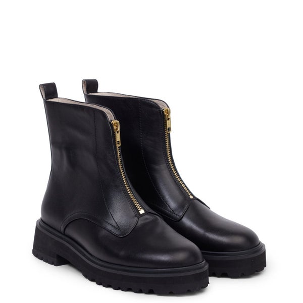 Kathryn Wilson | Austin Boot | This season Carousel 1